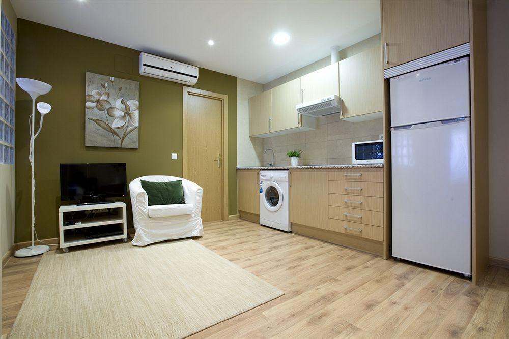 Apartamentos Apr Numancia Madrid Buitenkant foto