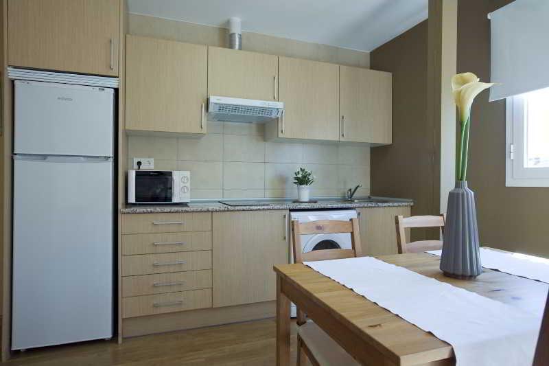 Apartamentos Apr Numancia Madrid Buitenkant foto