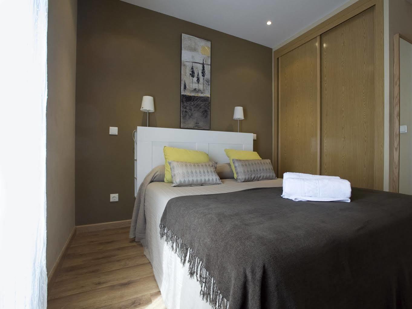 Apartamentos Apr Numancia Madrid Buitenkant foto