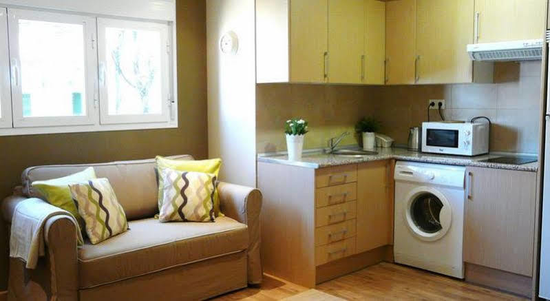 Apartamentos Apr Numancia Madrid Buitenkant foto