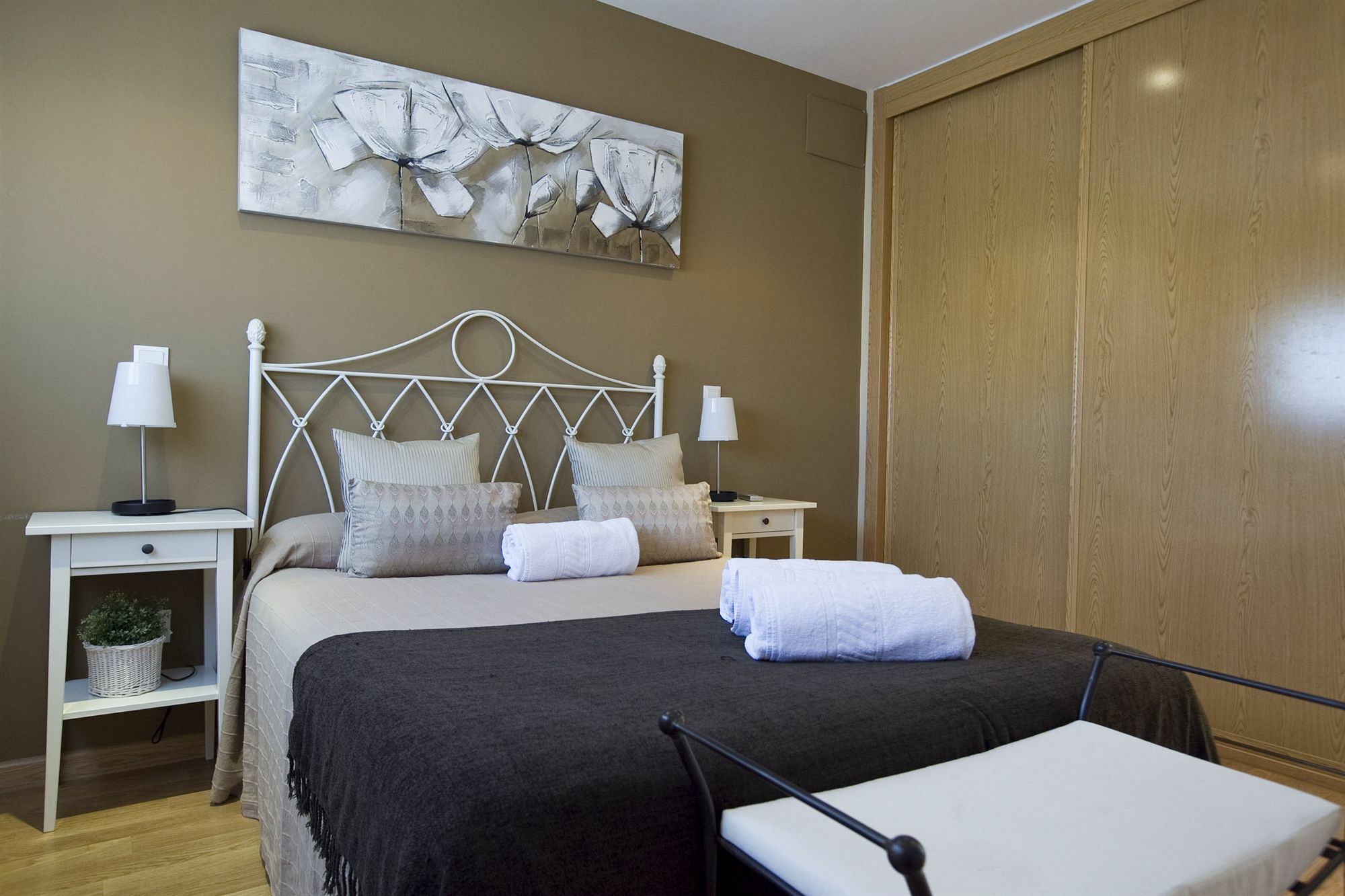 Apartamentos Apr Numancia Madrid Buitenkant foto